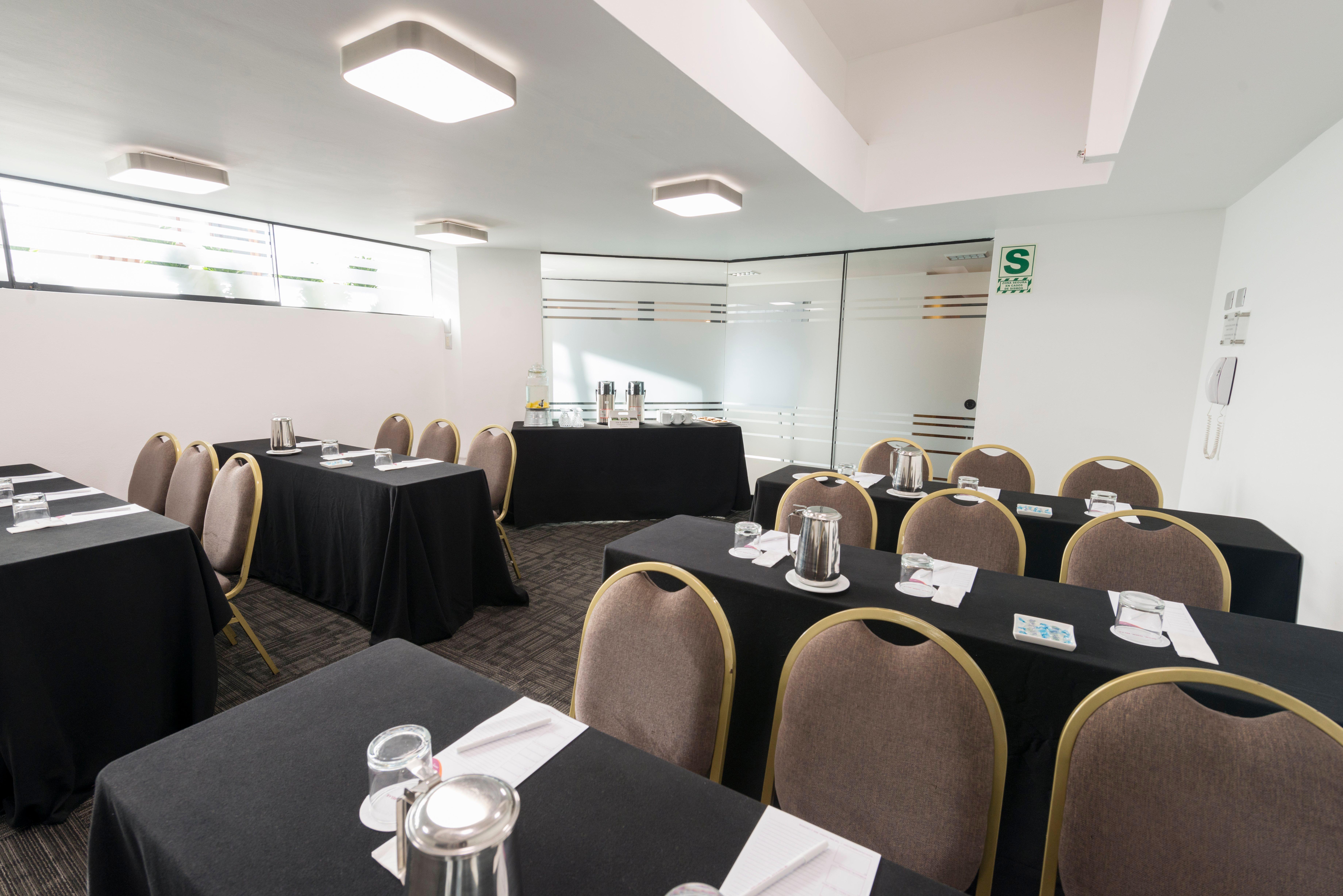 Crowne Plaza Lima By Ihg Hotel Exterior foto Meeting room