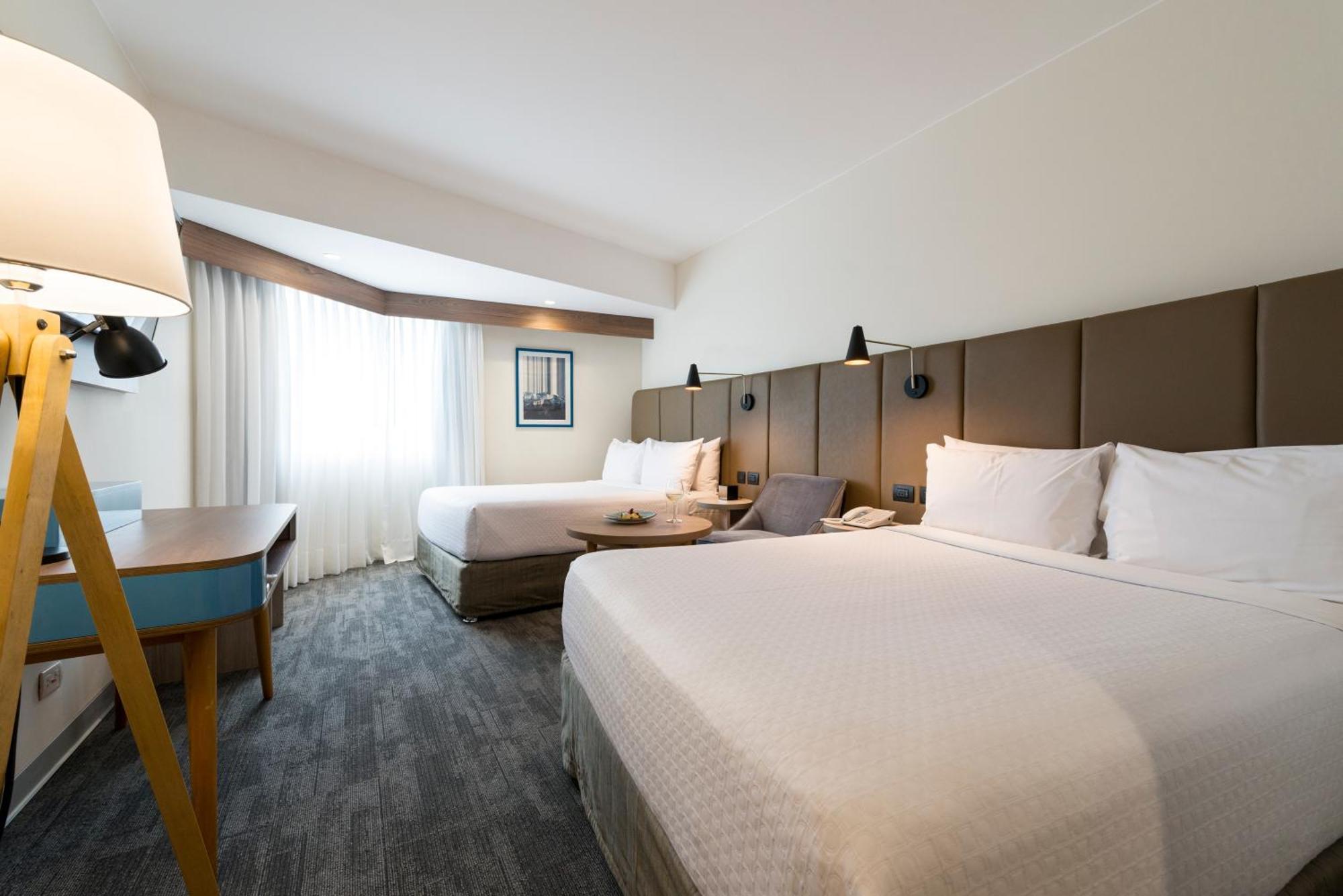 Crowne Plaza Lima By Ihg Hotel Exterior foto A typical room at the hotel