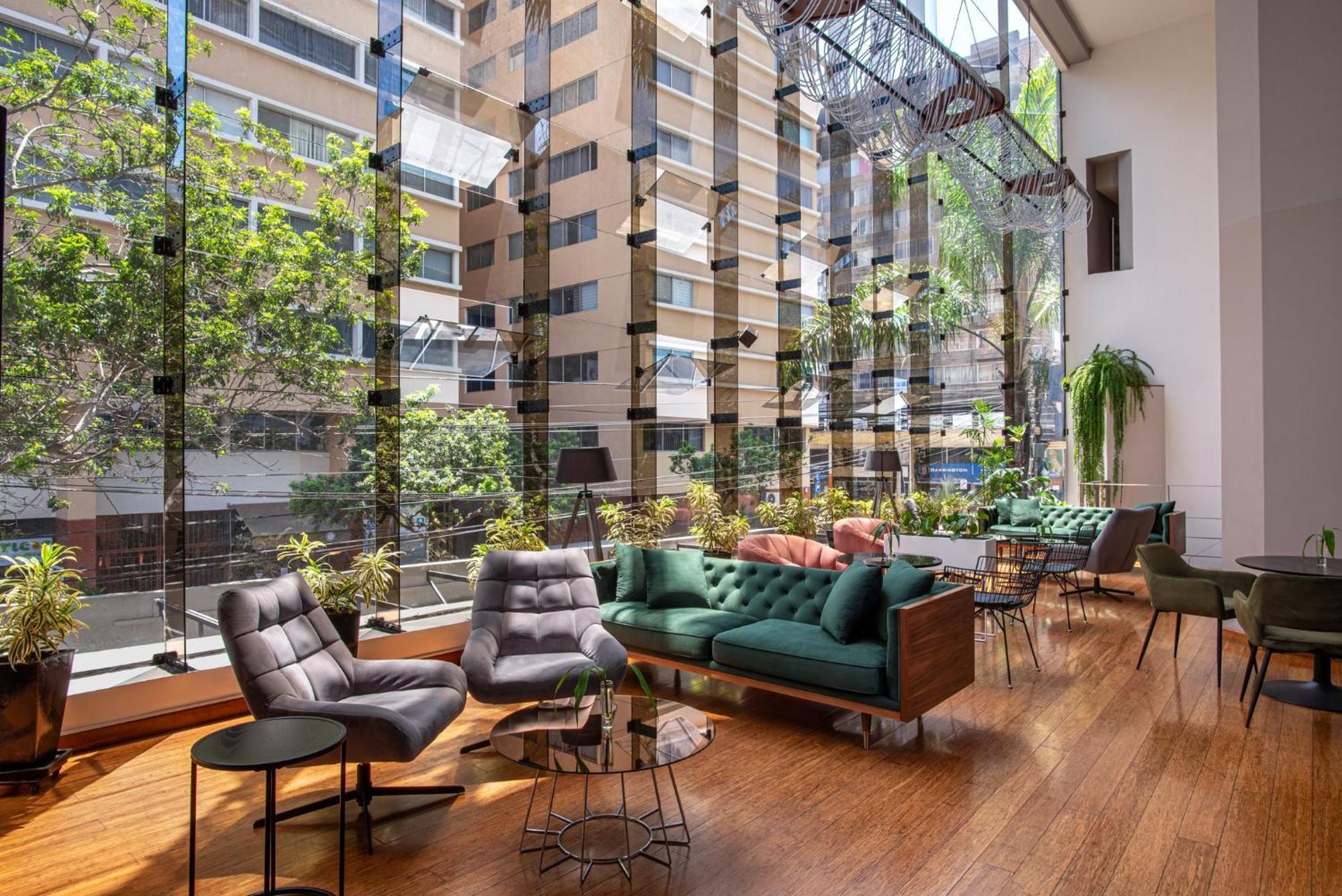 Crowne Plaza Lima By Ihg Hotel Exterior foto The lobby of the hotel