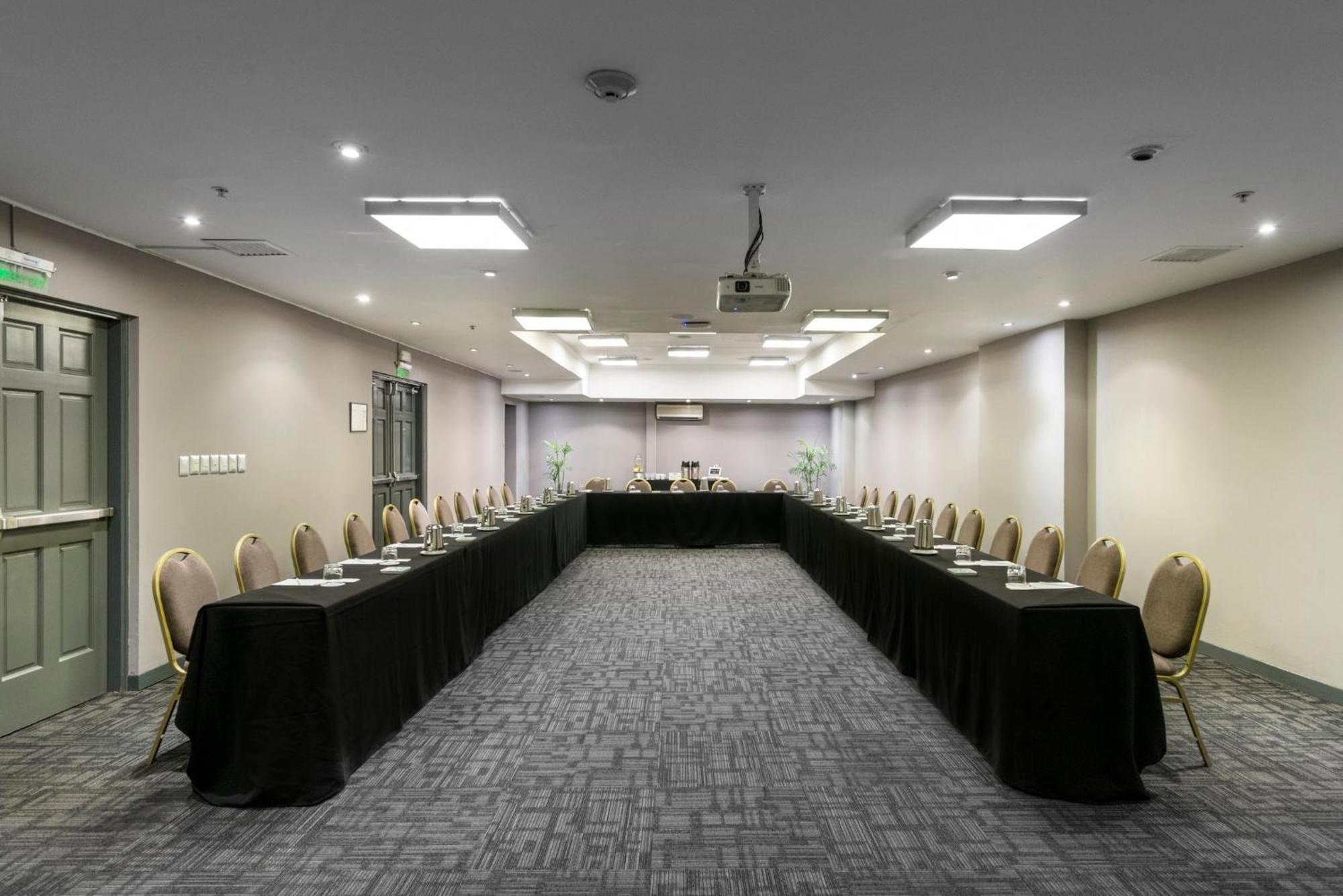 Crowne Plaza Lima By Ihg Hotel Exterior foto Meeting room